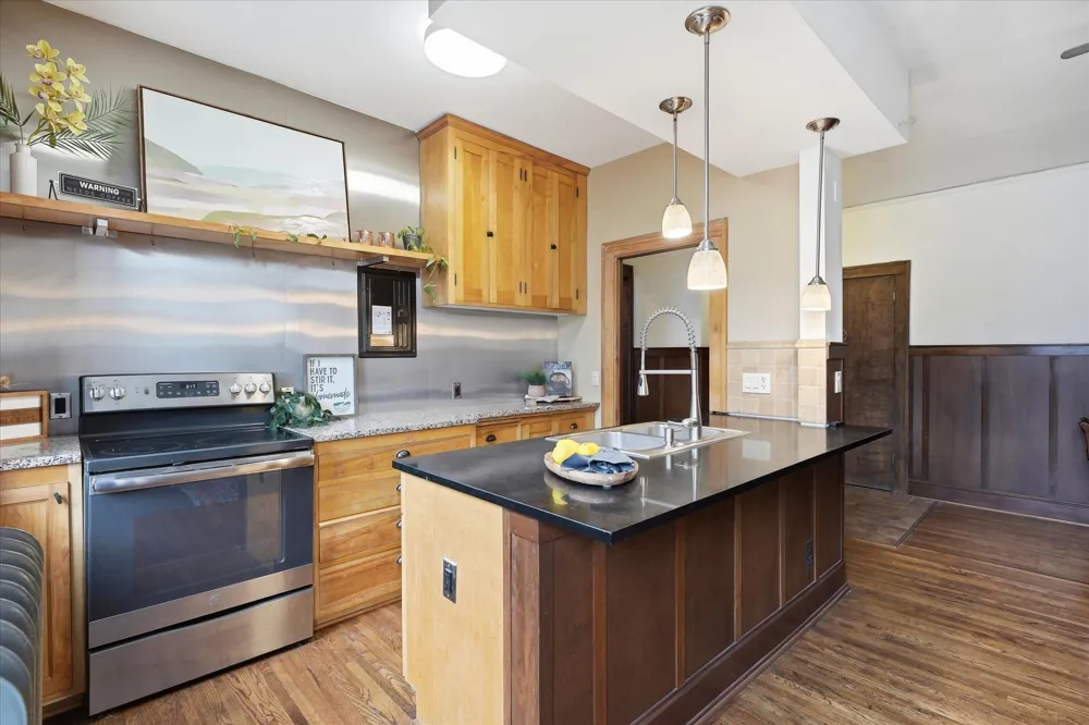1216 Powderhorn Terrace #33 Minneapolis, MN 55407