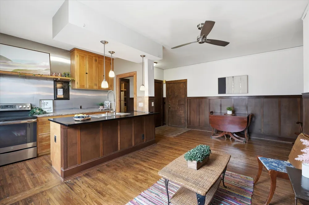 1216 Powderhorn Terrace #33 Minneapolis, MN 55407