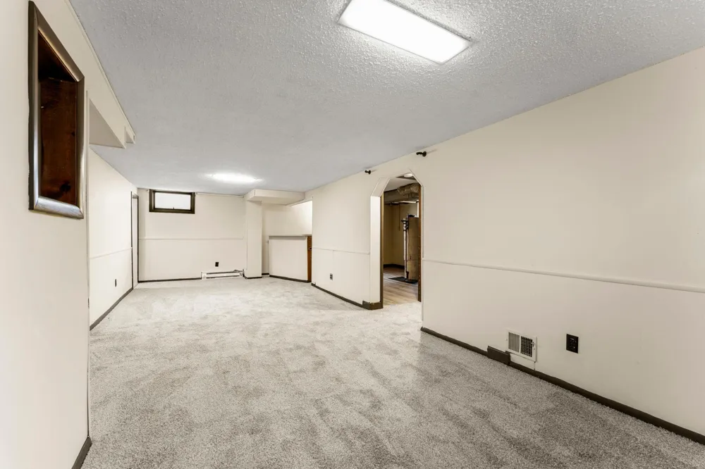 2849 Jersey Avenue S Saint Louis Park, MN 55426