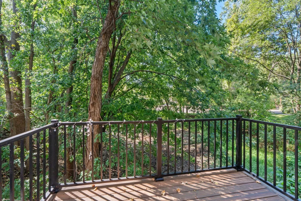 2729 Century Court White Bear Lake, MN 55110