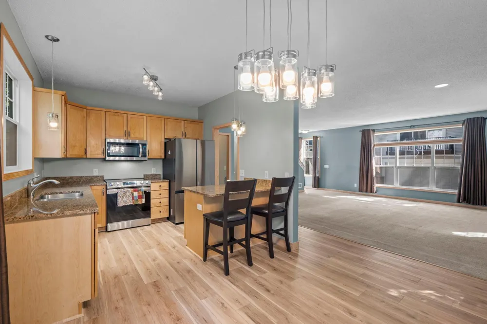 2729 Century Court White Bear Lake, MN 55110
