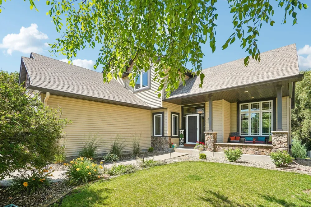 19715 Embers Avenue Farmington, MN 55024
