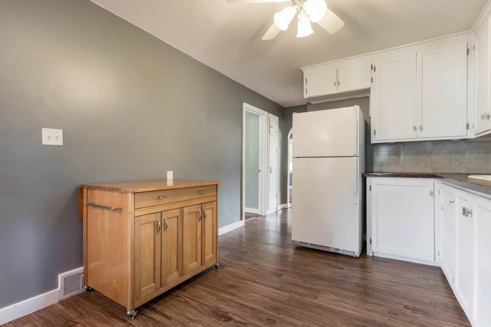 616 Lake Street Alexandria, MN 56308
