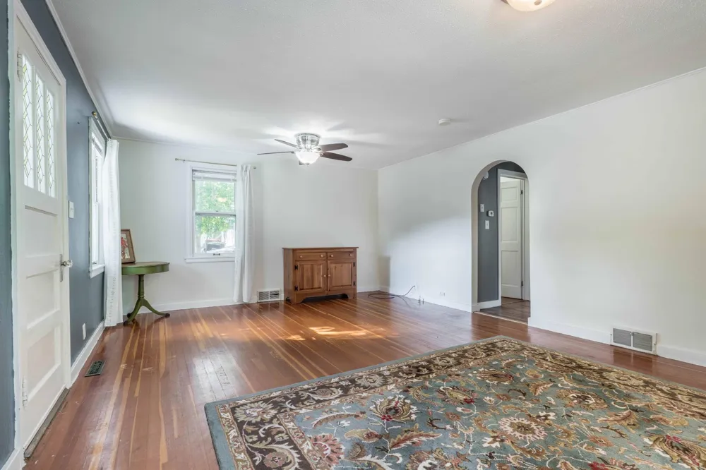 616 Lake Street Alexandria, MN 56308