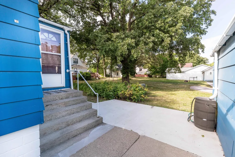 616 Lake Street Alexandria, MN 56308