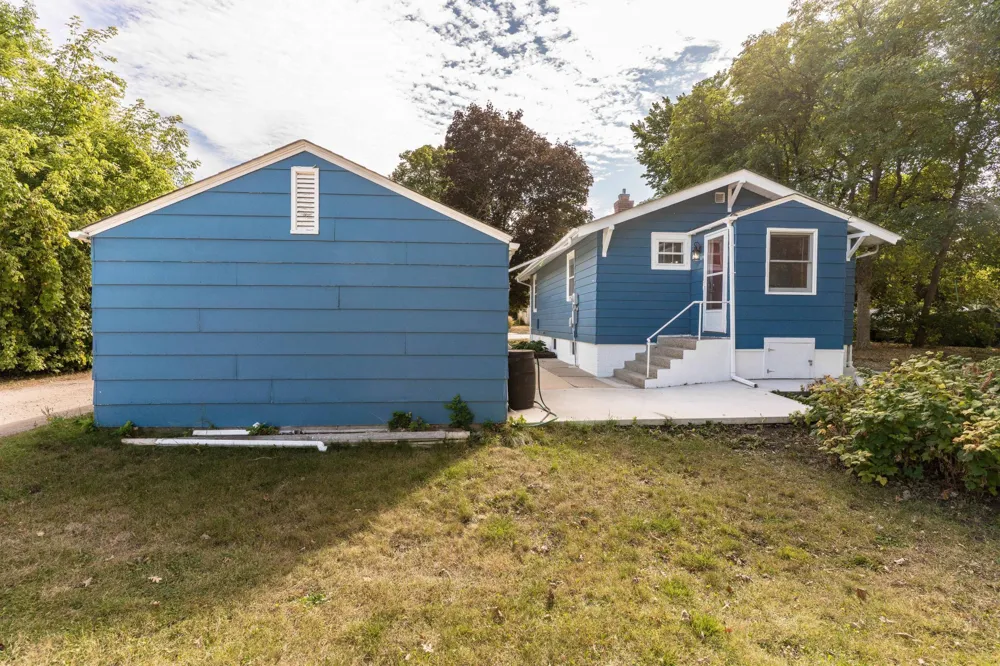 616 Lake Street Alexandria, MN 56308