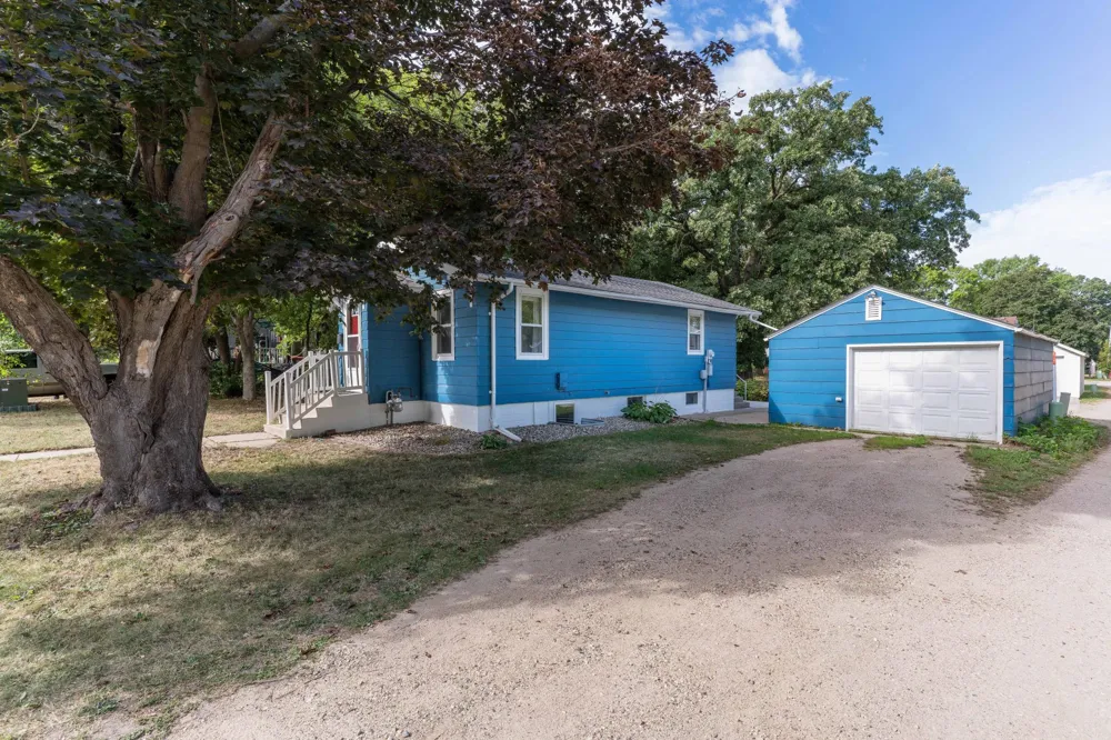 616 Lake Street Alexandria, MN 56308