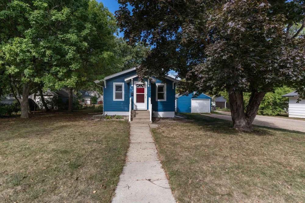 616 Lake Street Alexandria, MN 56308
