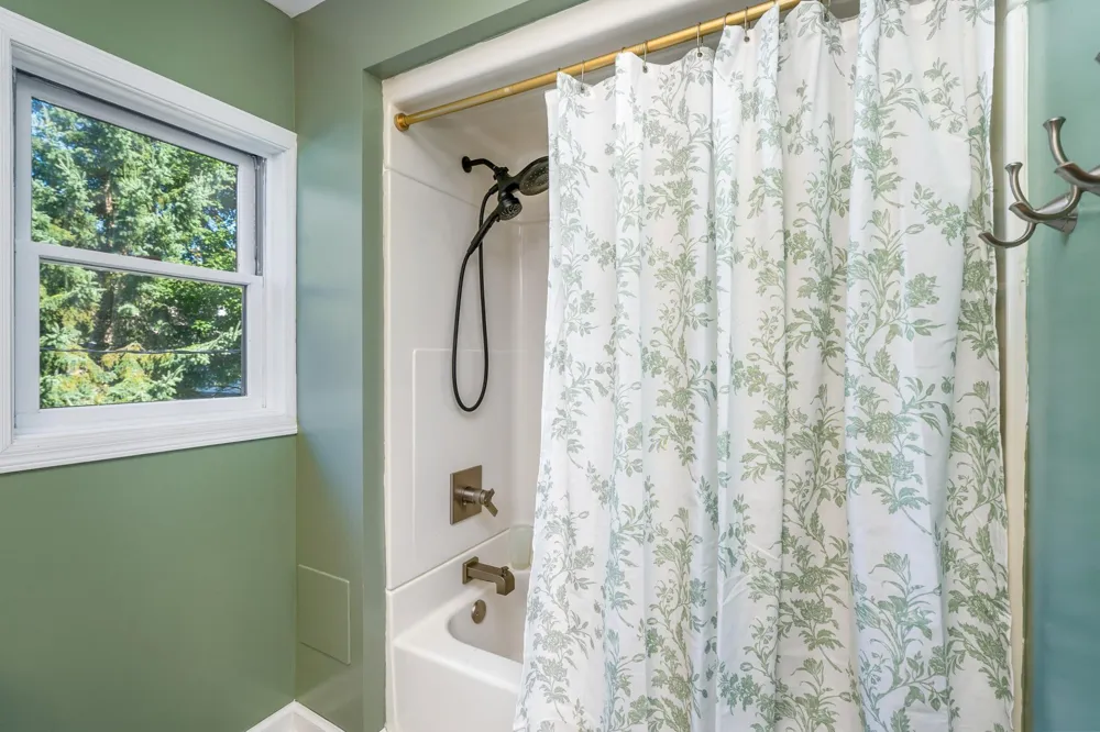 4125 W 6th Street Duluth, MN 55807