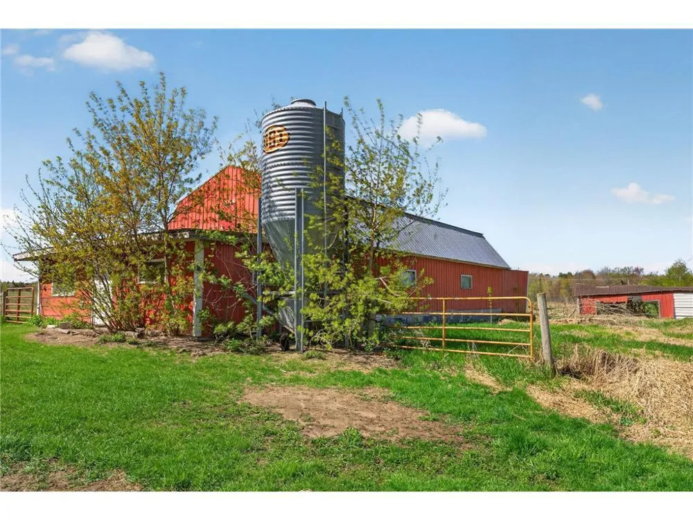 45620 Grand Avenue Harris, MN 55032