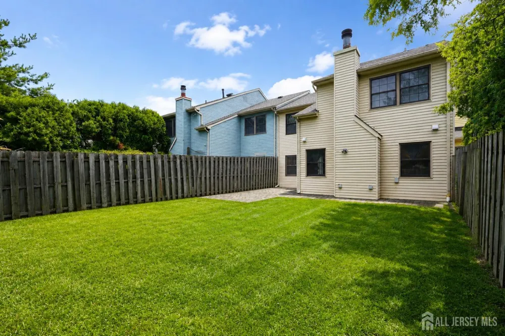 19 Rush Court East Brunswick, NJ 08816