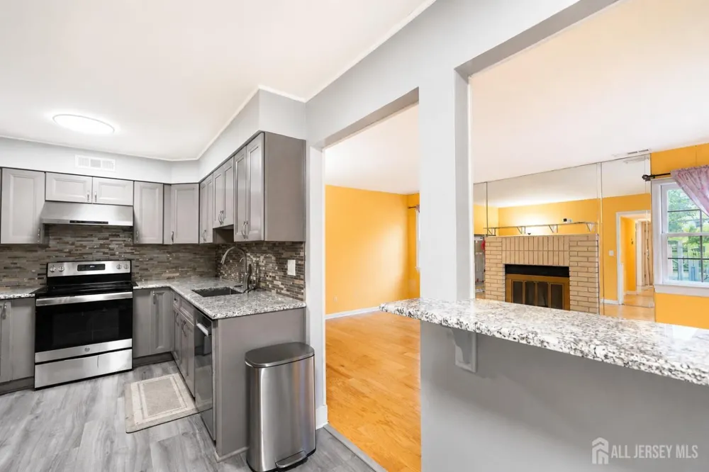 19 Rush Court East Brunswick, NJ 08816