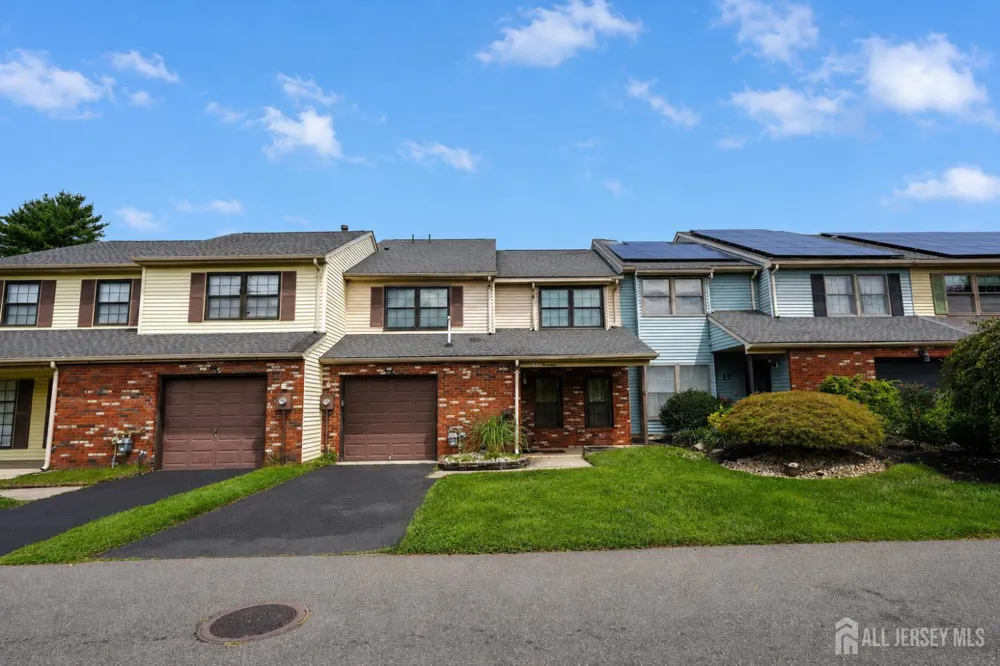 19 Rush Court East Brunswick, NJ 08816