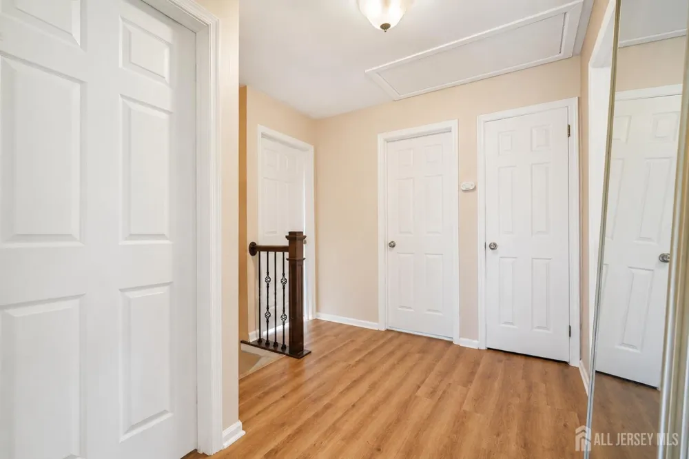 19 Rush Court East Brunswick, NJ 08816