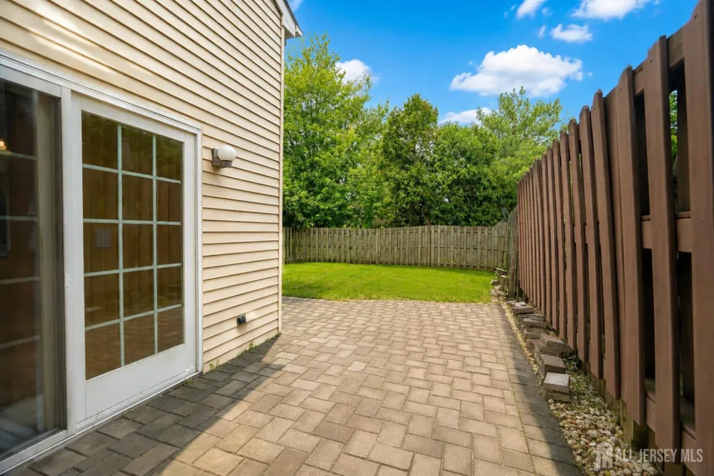 19 Rush Court East Brunswick, NJ 08816