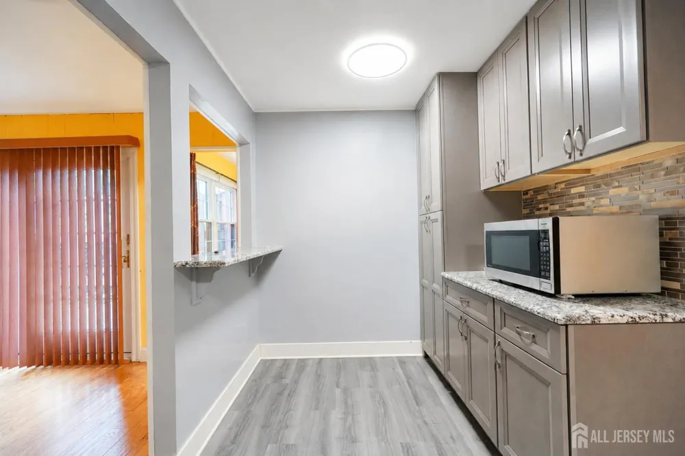 19 Rush Court East Brunswick, NJ 08816