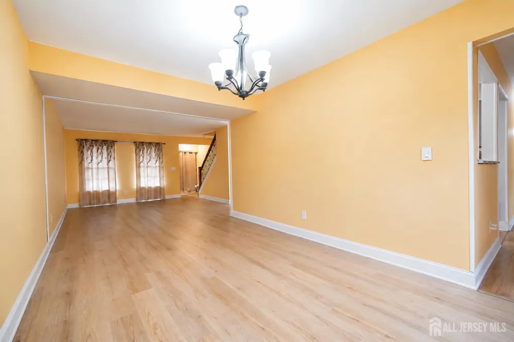 19 Rush Court East Brunswick, NJ 08816