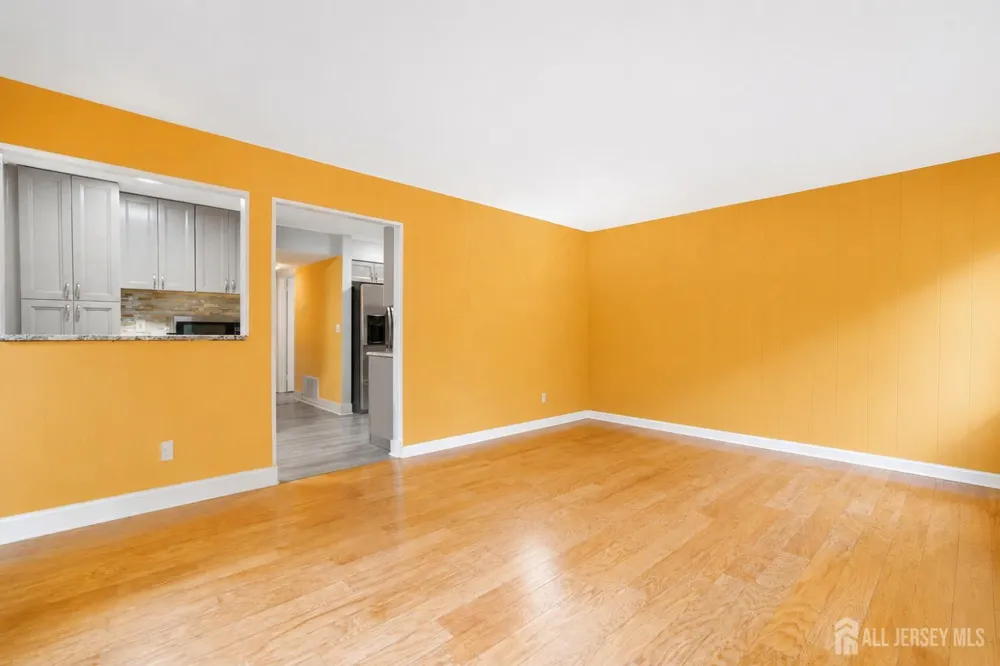 19 Rush Court East Brunswick, NJ 08816