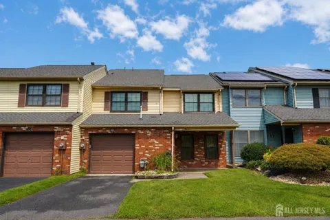 19 Rush Court