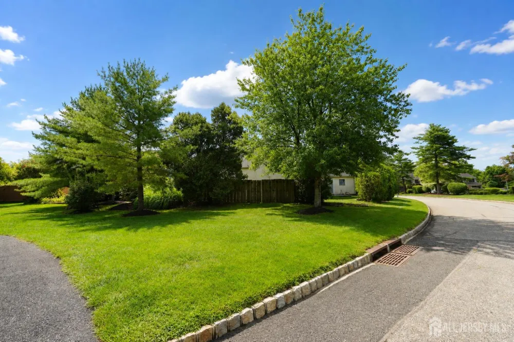 19 Rush Court East Brunswick, NJ 08816