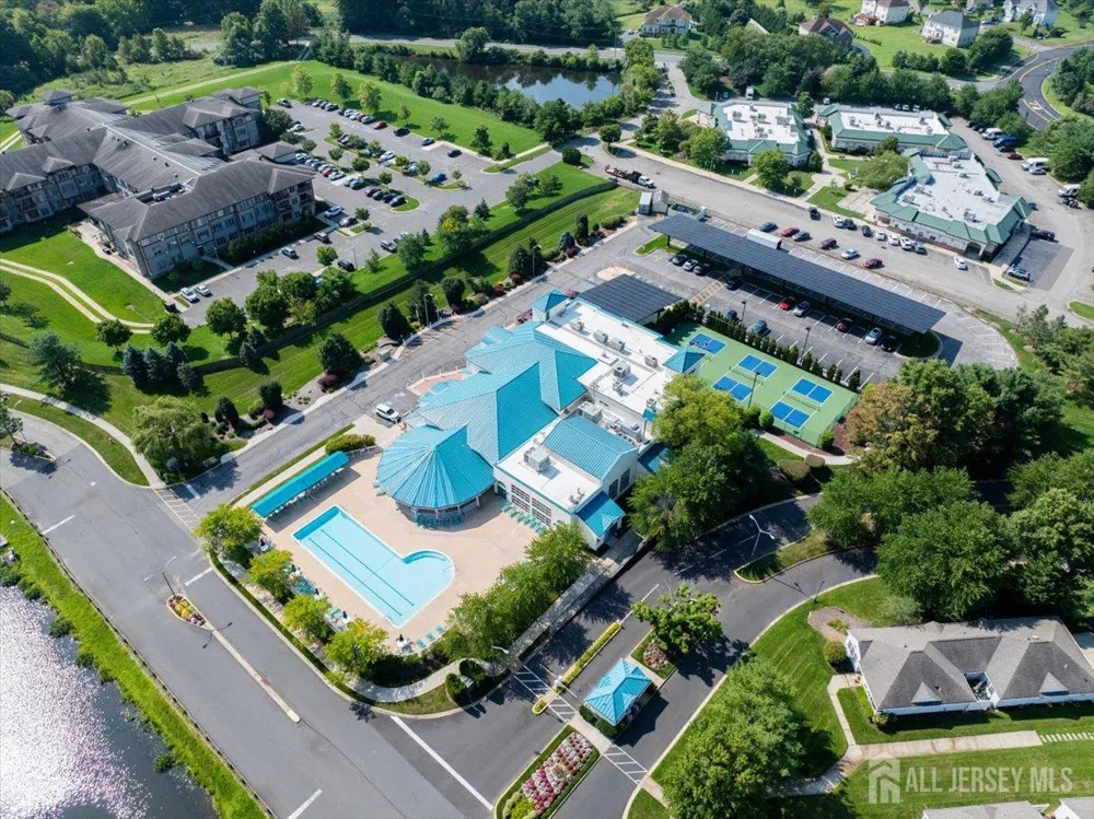 190 Tanager Drive Monroe, NJ 08831