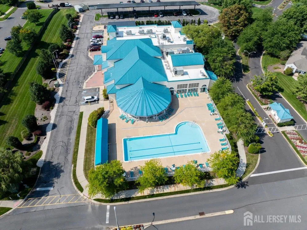 190 Tanager Drive Monroe, NJ 08831