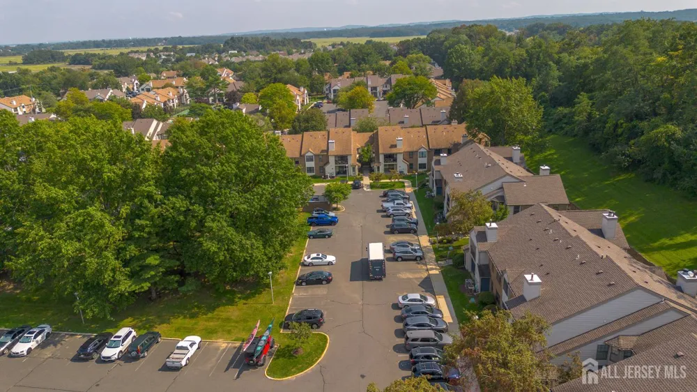 709 Sunshine Court Sayreville, NJ 08859