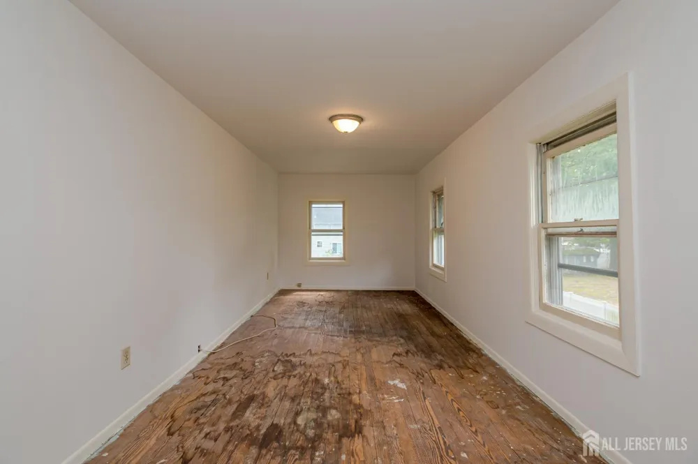 211 Main Street Spotswood, NJ 08884