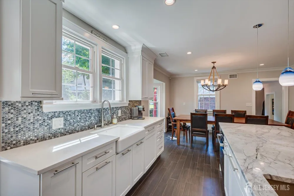 812 Abbott Street Highland Park, NJ 08904