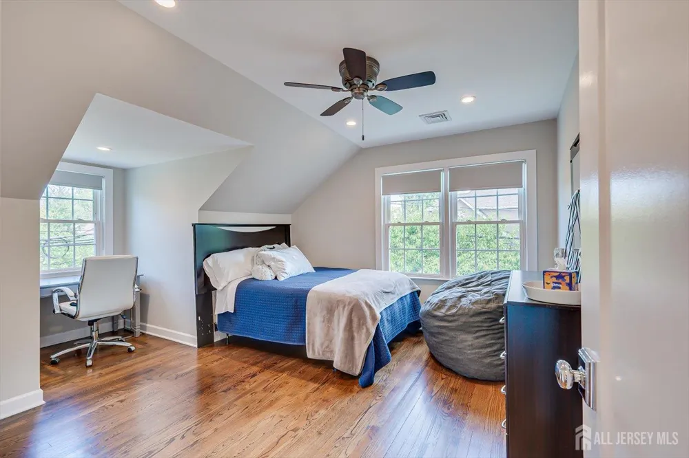 812 Abbott Street Highland Park, NJ 08904