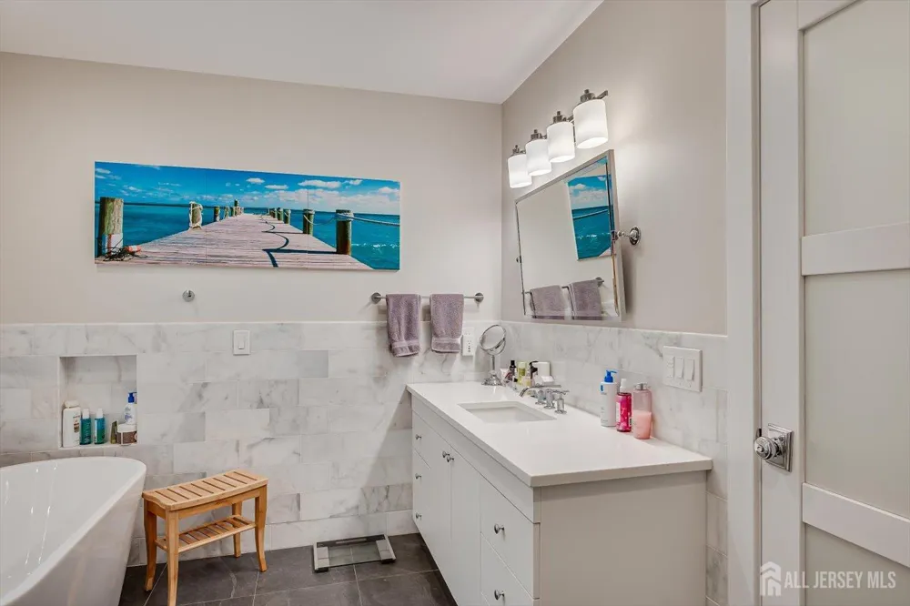 812 Abbott Street Highland Park, NJ 08904