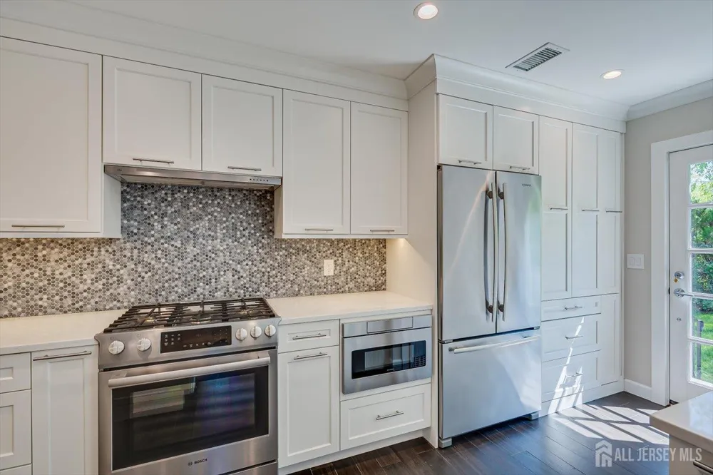 812 Abbott Street Highland Park, NJ 08904