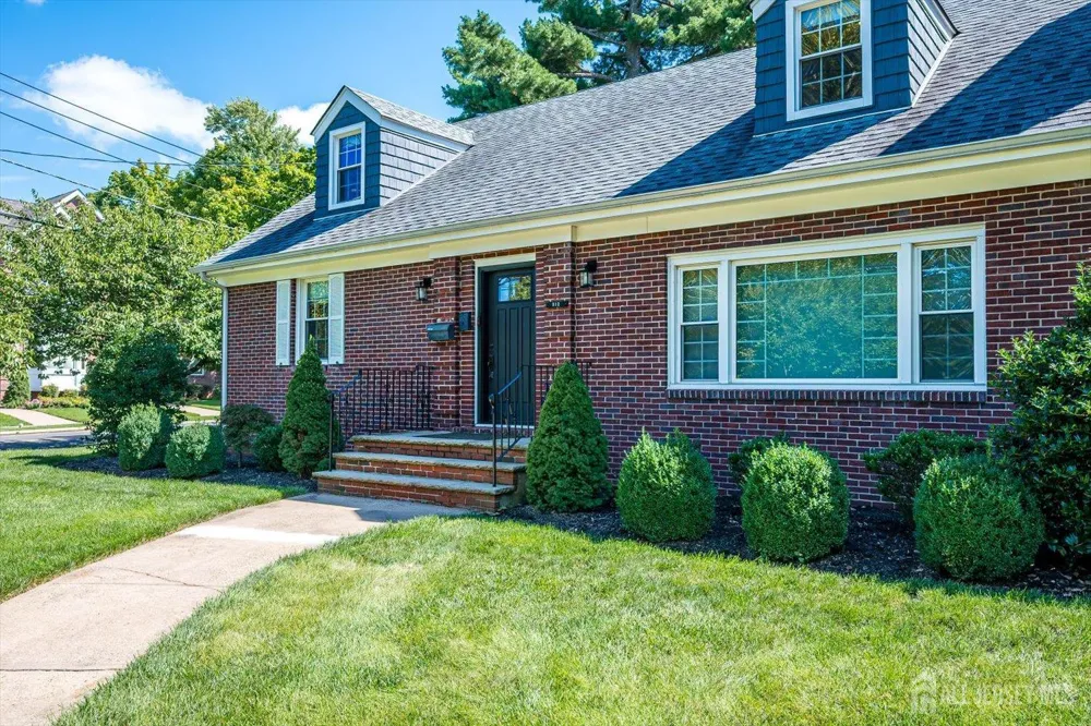 812 Abbott Street Highland Park, NJ 08904