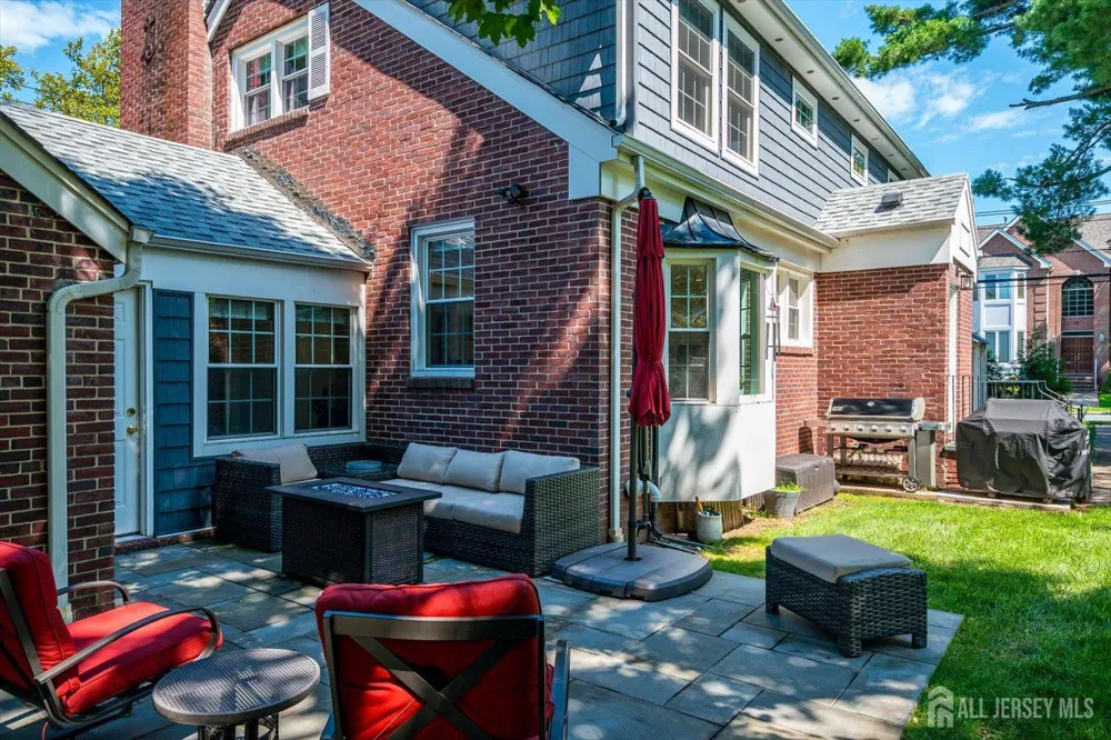 812 Abbott Street Highland Park, NJ 08904
