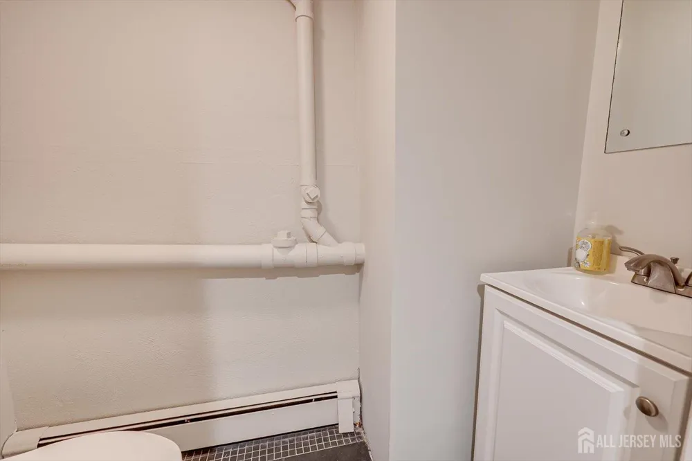 812 Abbott Street Highland Park, NJ 08904