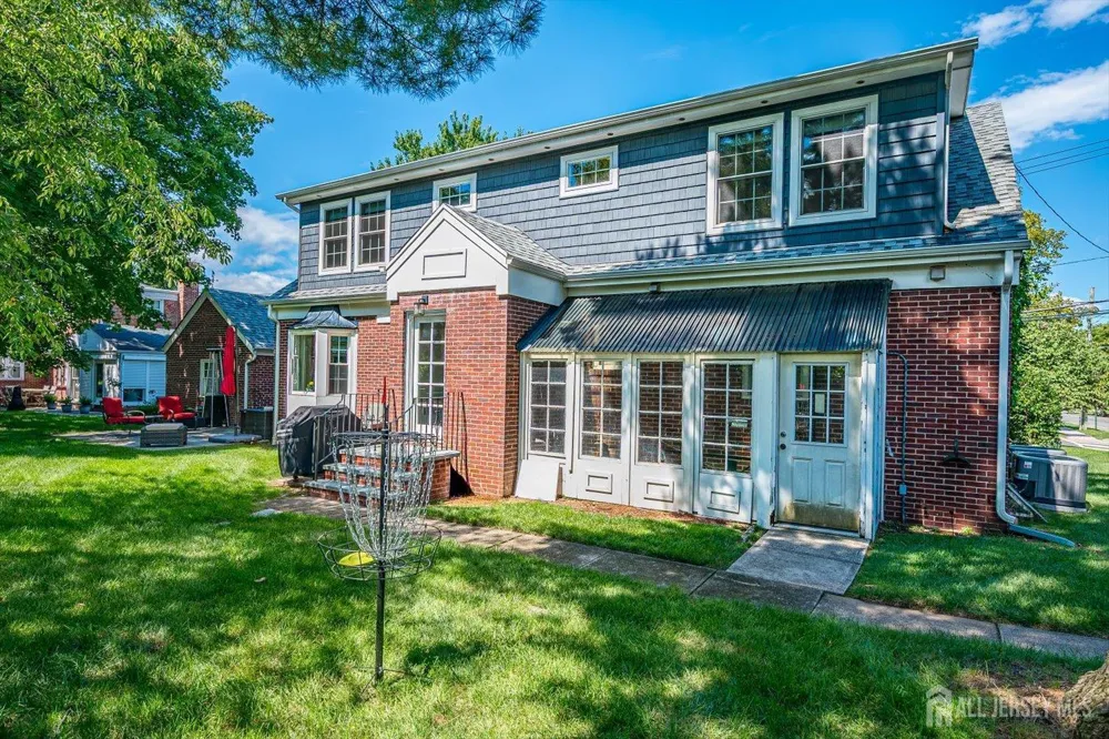 812 Abbott Street Highland Park, NJ 08904