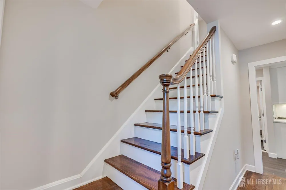 812 Abbott Street Highland Park, NJ 08904