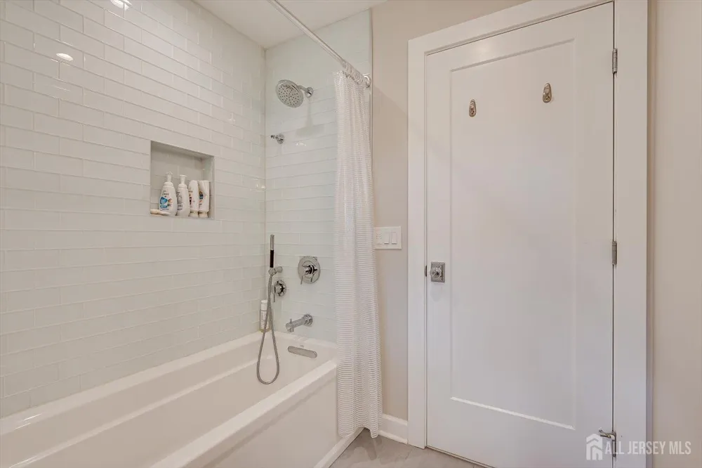 812 Abbott Street Highland Park, NJ 08904