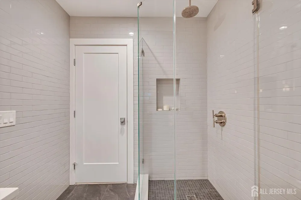 812 Abbott Street Highland Park, NJ 08904