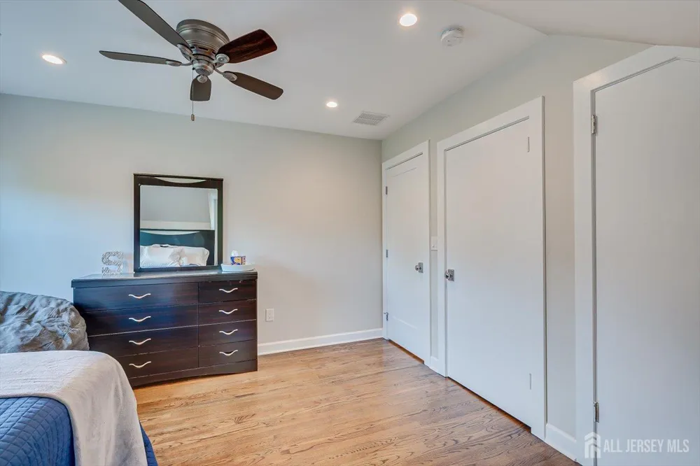 812 Abbott Street Highland Park, NJ 08904