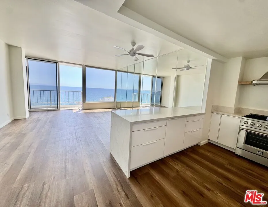 17350 W Sunset Boulevard #703C Los Angeles, CA 90272