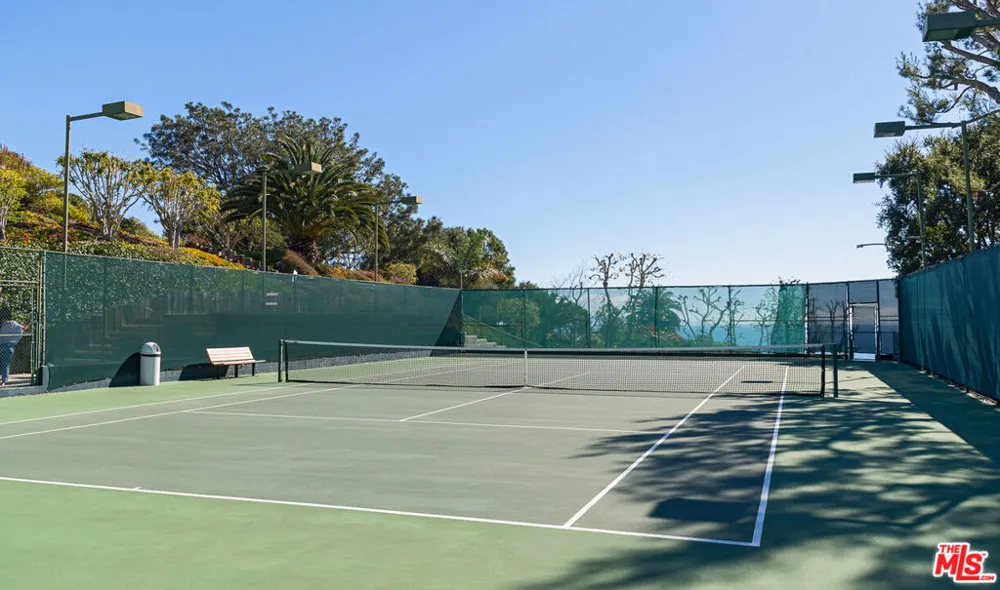 17350 W Sunset Boulevard #703C Los Angeles, CA 90272