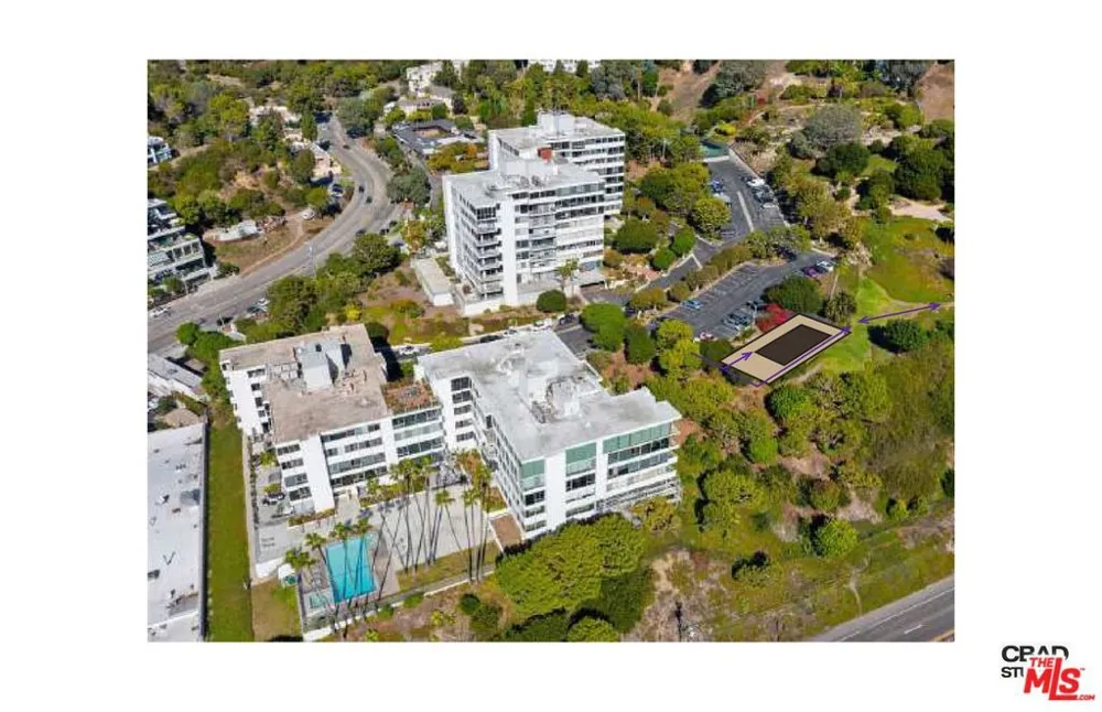 17350 W Sunset Boulevard #703C Los Angeles, CA 90272