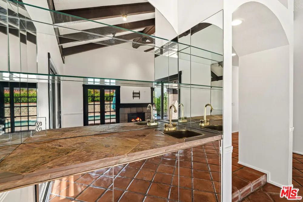 60 Calle Solano Rancho Mirage, CA 92270