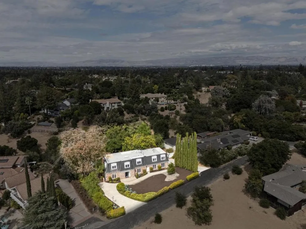 18661 Woodbank Way Saratoga, CA 95070
