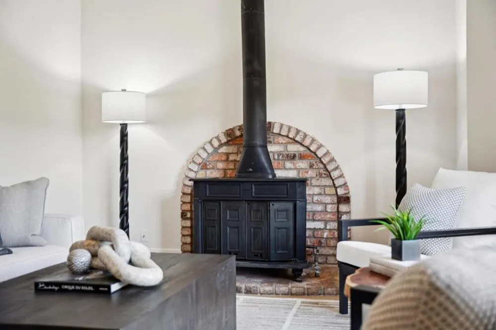 18661 Woodbank Way Saratoga, CA 95070