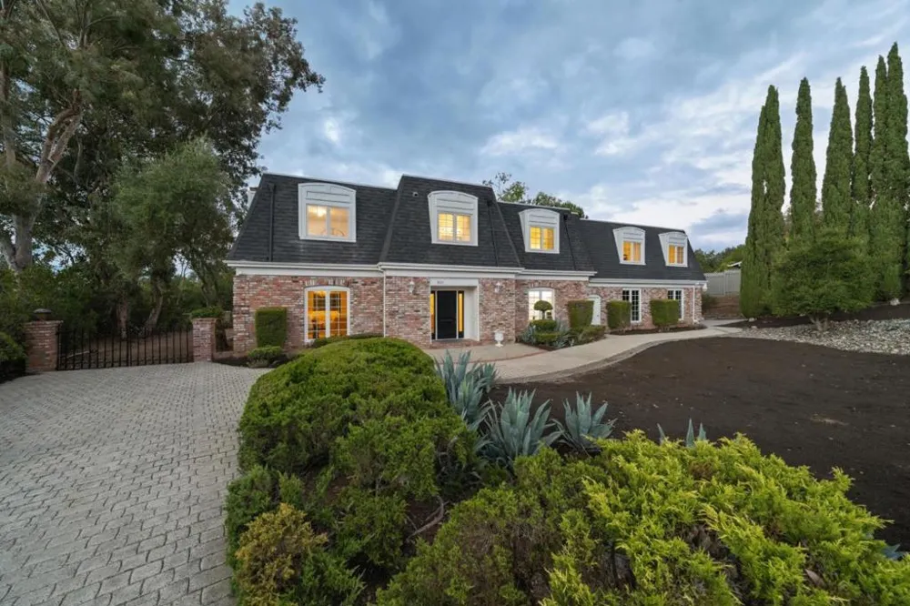 18661 Woodbank Way Saratoga, CA 95070