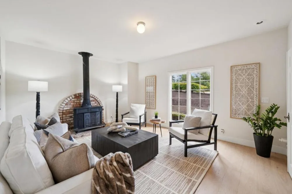 18661 Woodbank Way Saratoga, CA 95070