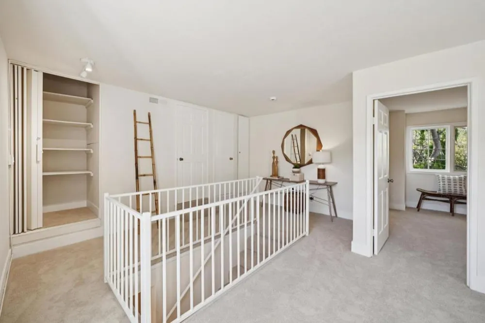 18661 Woodbank Way Saratoga, CA 95070