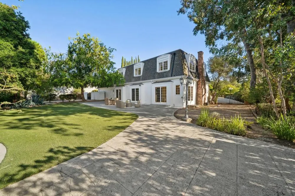 18661 Woodbank Way Saratoga, CA 95070